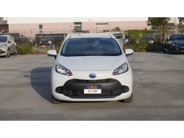 アクア（トヨタ）の車両写真