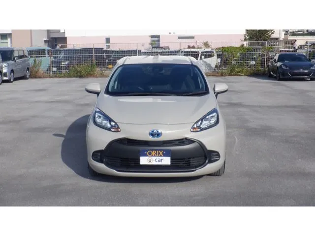 アクア（トヨタ）の車両写真