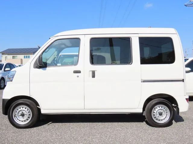 ピクシス　バン（トヨタ）の車両写真