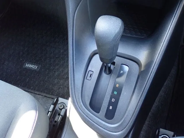 ヤリス（トヨタ）の車両写真