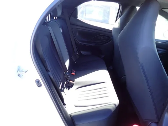 ヤリス（トヨタ）の車両写真