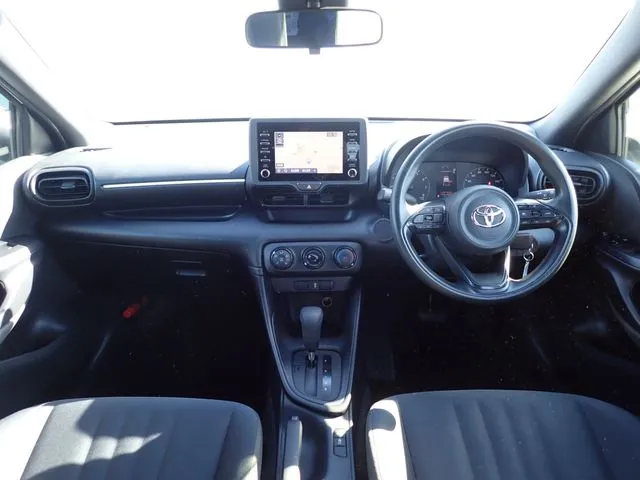 ヤリス（トヨタ）の車両写真