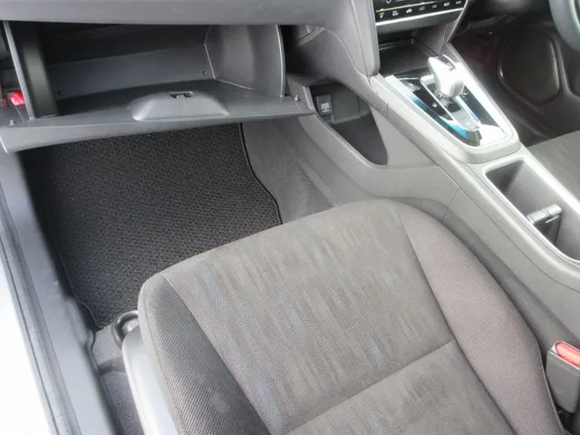 シャトル ハイブリッド 4WD(ホンダ)の車両写真