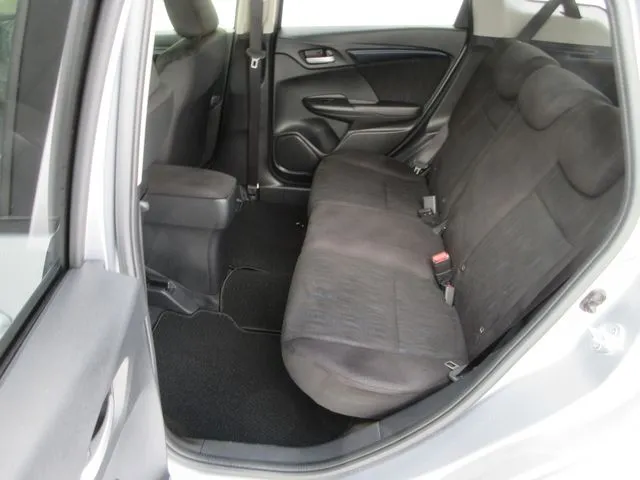 シャトル ハイブリッド 4WD(ホンダ)の車両写真