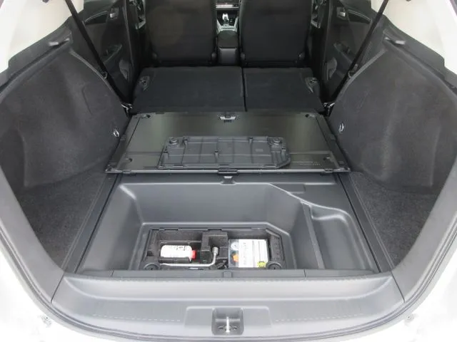 シャトル ハイブリッド 4WD(ホンダ)の車両写真