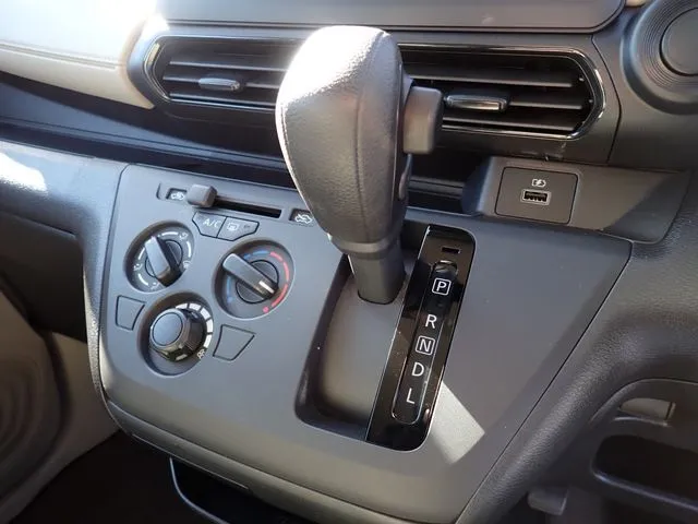 デイズ（ニッサン）の車両写真