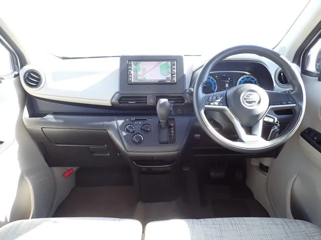 デイズ（ニッサン）の車両写真