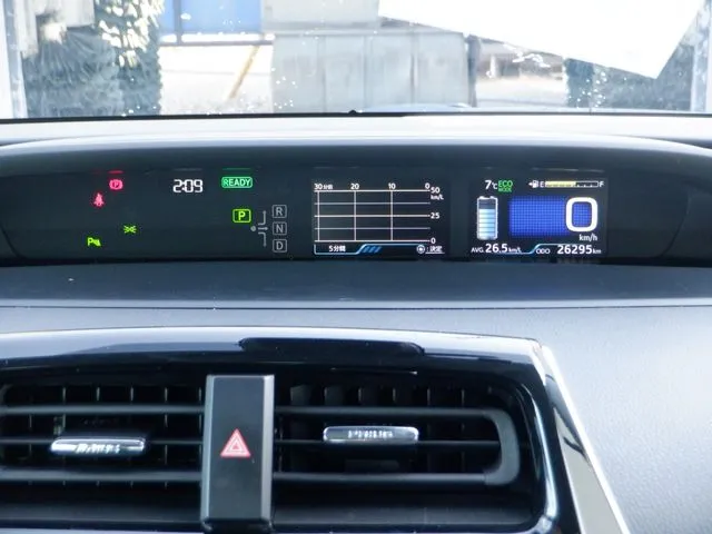 プリウス(トヨタ)の車両写真