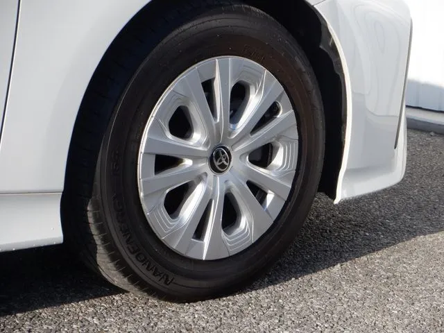 プリウス(トヨタ)の車両写真