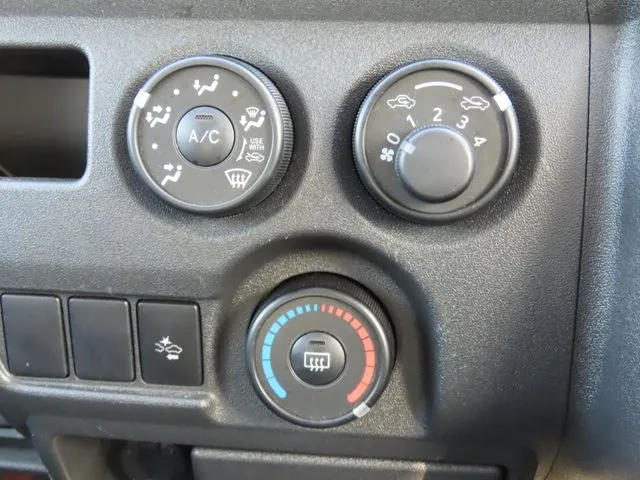 ハイエースバン　１．２ｔ　２ＷＤ（トヨタ）の車両写真