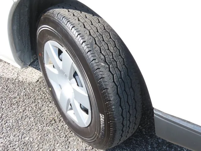 ハイエースバン　１．２ｔ　２ＷＤ（トヨタ）の車両写真