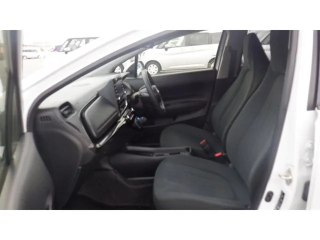 アクア（トヨタ）の車両写真