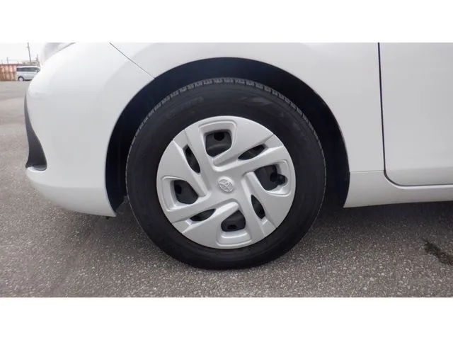 アクア（トヨタ）の車両写真