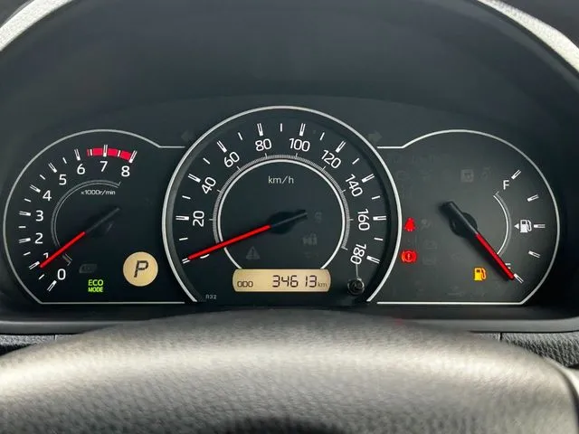 ヴォクシー（トヨタ）の車両写真