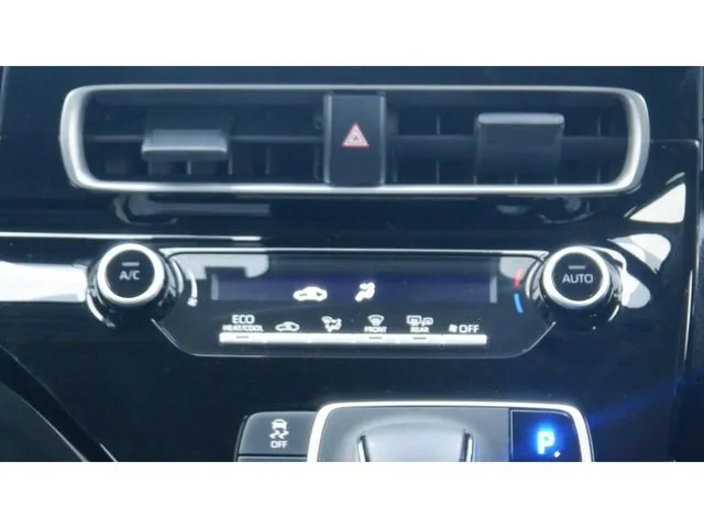 アクア（トヨタ）の車両写真