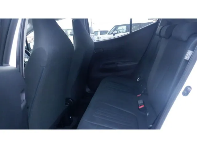 アクア（トヨタ）の車両写真