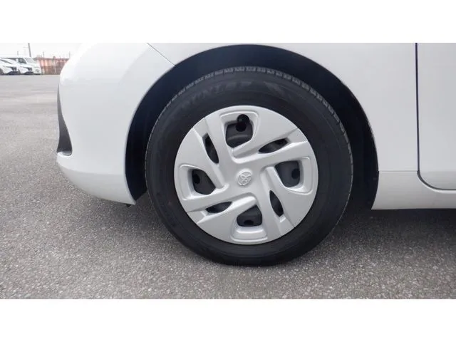 アクア（トヨタ）の車両写真