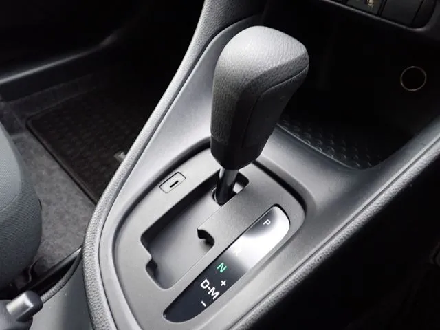 ヤリス（トヨタ）の車両写真