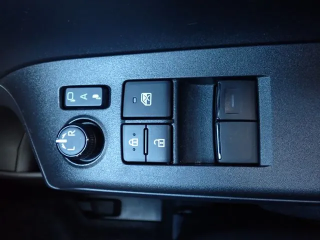 アクア(トヨタ)の車両写真