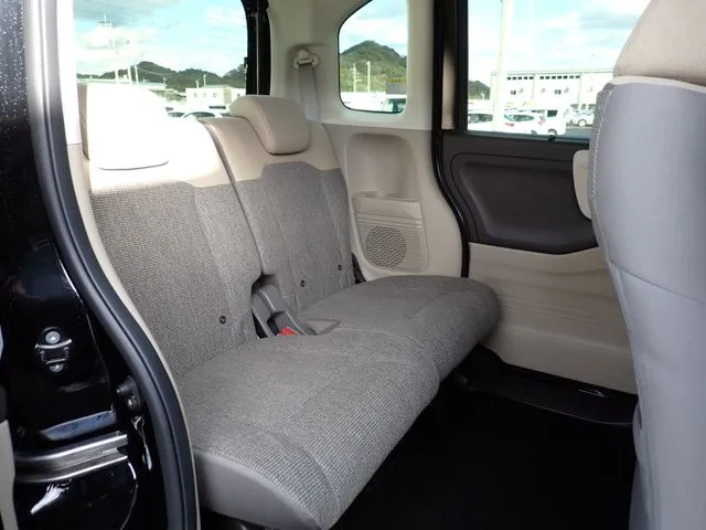 Ｎ　ＢＯＸ（ホンダ）の車両写真