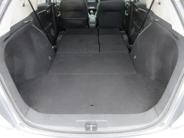 シャトル　ハイブリッド（ホンダ）の車両写真