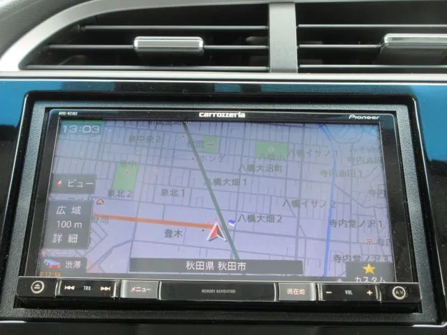 シャトル　ハイブリッド（ホンダ）の車両写真