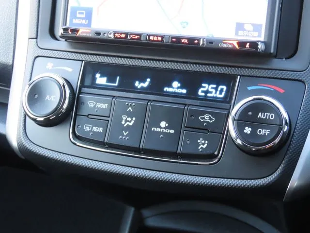 カローラフィールダー　ハイブリッド（トヨタ）の車両写真