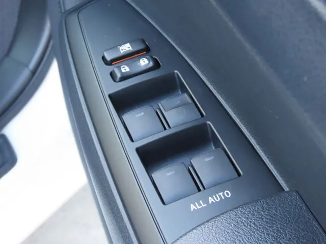 カローラフィールダー　ハイブリッド（トヨタ）の車両写真