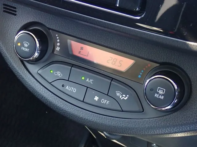 ヴィッツ（トヨタ）の車両写真