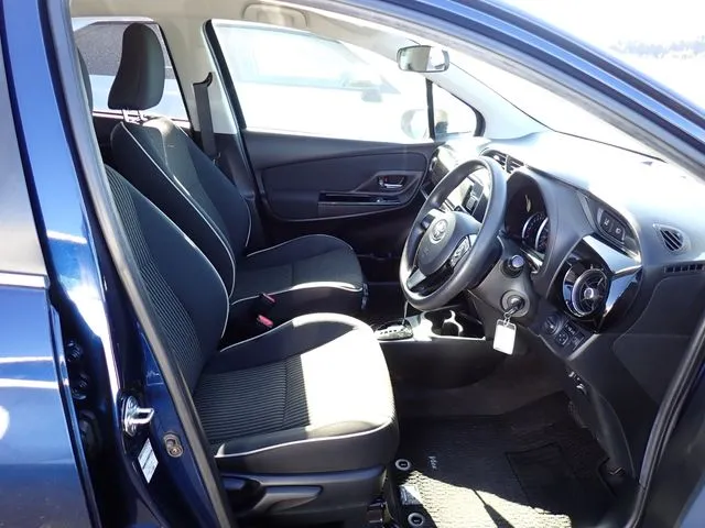 ヴィッツ（トヨタ）の車両写真