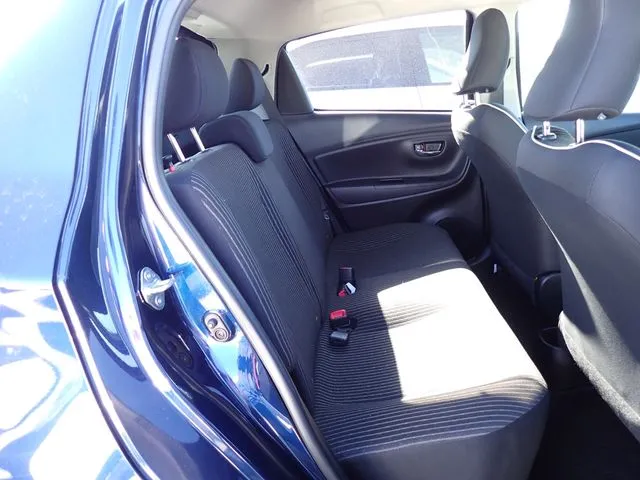 ヴィッツ（トヨタ）の車両写真