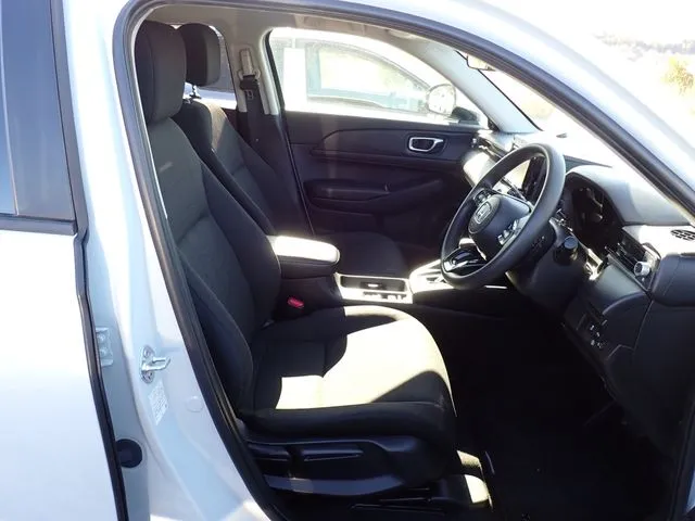 ヴェゼル　ｅ：ＨＥＶ（ホンダ）の車両写真