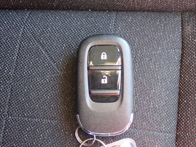 ヴェゼル　ｅ：ＨＥＶ（ホンダ）の車両写真