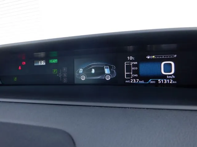 トヨタ　プリウス