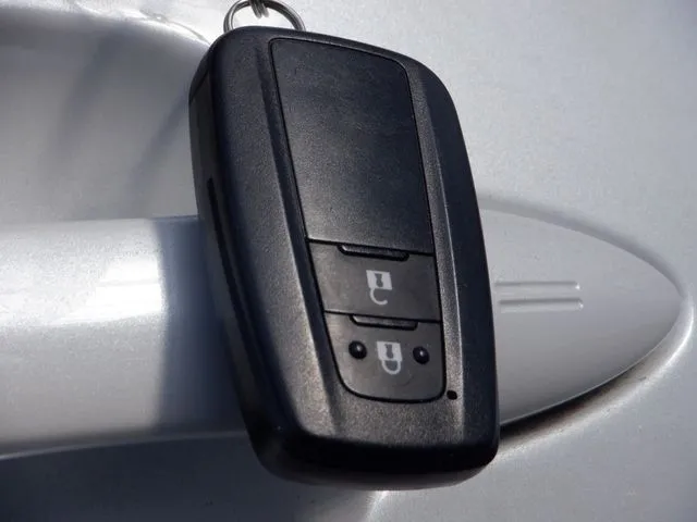 トヨタ　プリウス