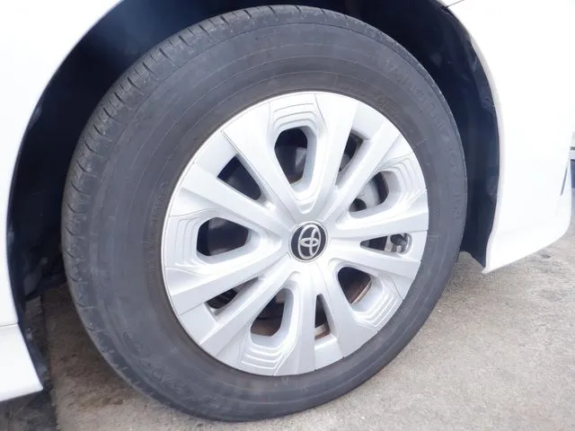 トヨタ　プリウス