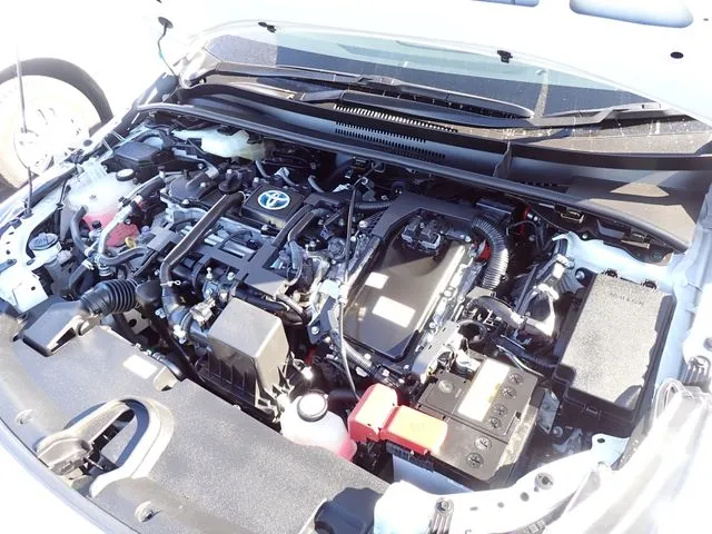 カローラ　セダン　ハイブリッド（トヨタ）の車両写真