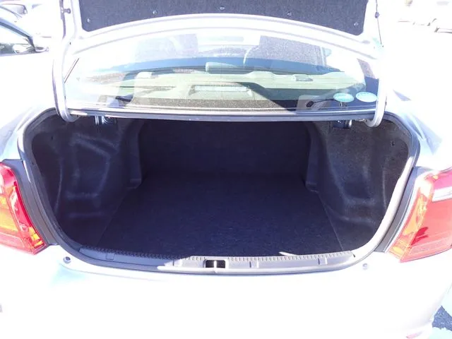 カローラアクシオ（トヨタ）の車両写真