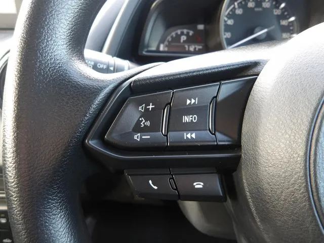 ＭＡＺＤＡ２（マツダ）の車両写真