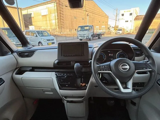 ルークス（ニッサン）の車両写真