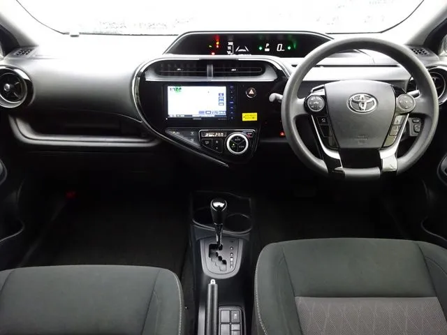 トヨタ　アクア