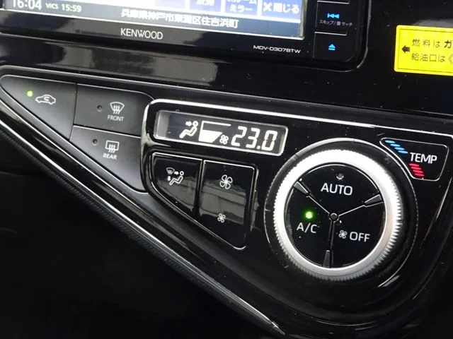 トヨタ　アクア