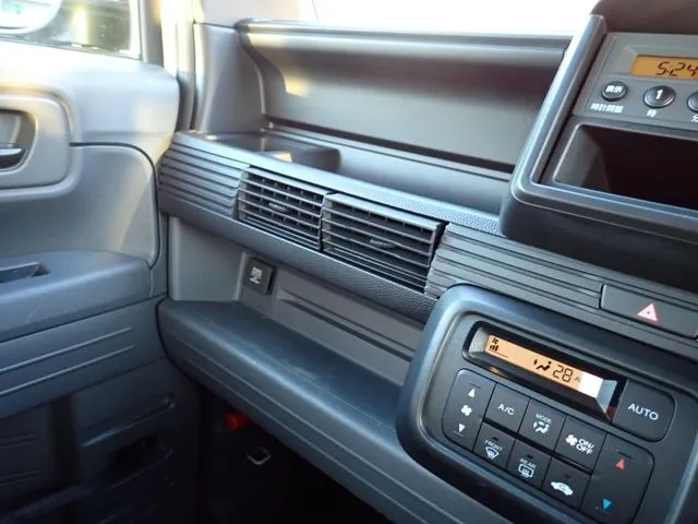 Ｎ－ＶＡＮ（ホンダ）の車両写真