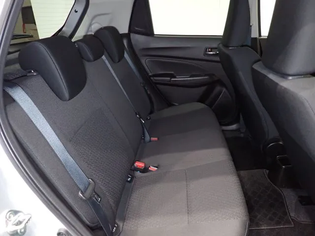 スズキ　スイフト