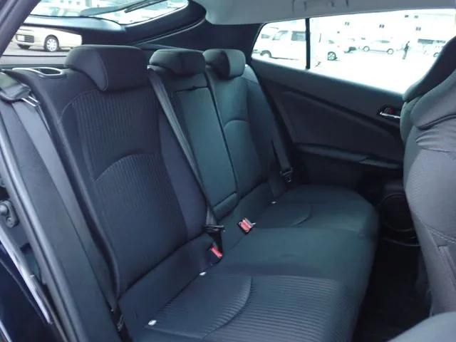 プリウス（トヨタ）の車両写真