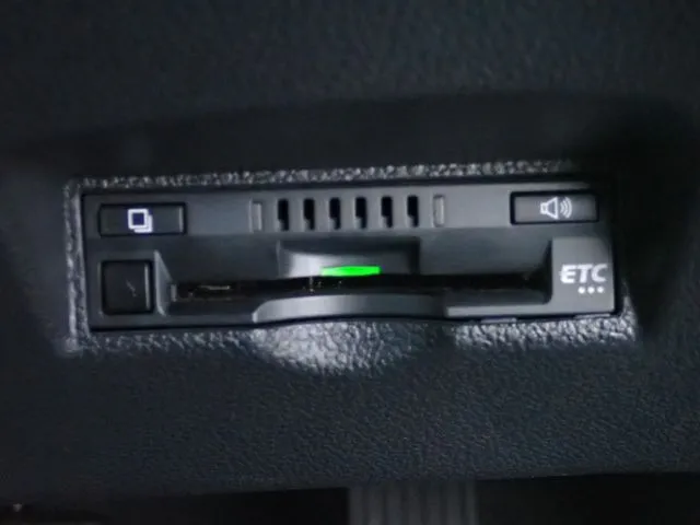 プリウス（トヨタ）の車両写真