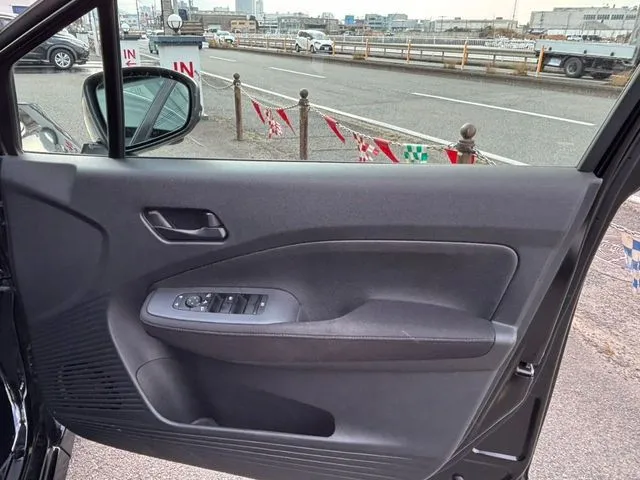 ノート（ニッサン）の車両写真