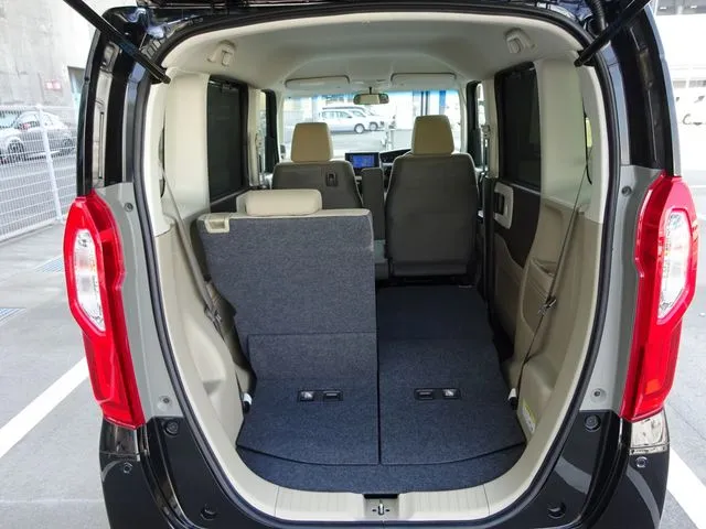 ホンダ　Ｎ　ＢＯＸ