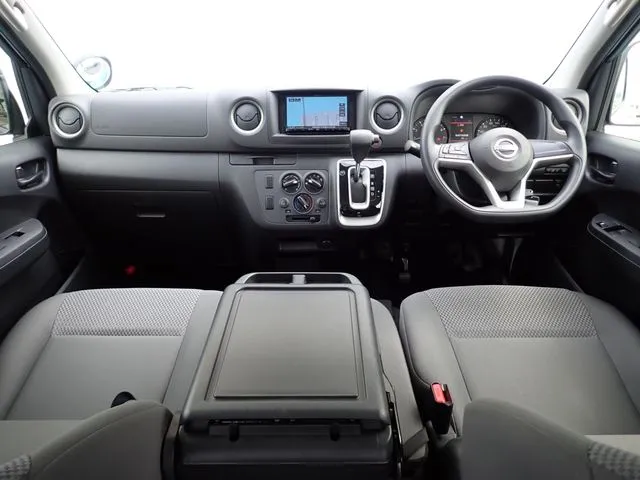 キャラバンＶ　１．２５ｔ　２ＷＤ（ニッサン）の車両写真