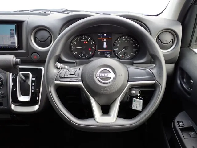 キャラバンＶ　１．２５ｔ　２ＷＤ（ニッサン）の車両写真